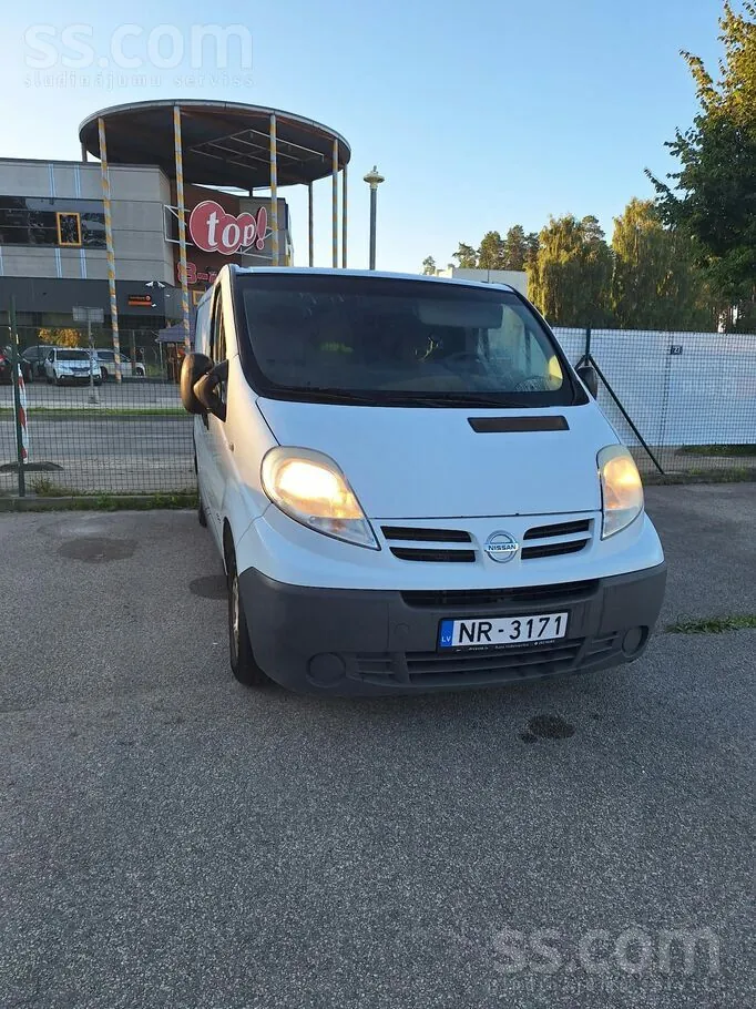 Nissan Primastar 2009 photo 2