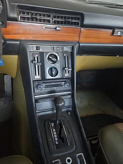 Mercedes-Benz 280 Se 1977 photo 4