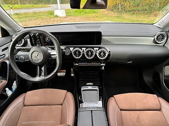 Mercedes-Benz Cla250 E 2024 photo 4