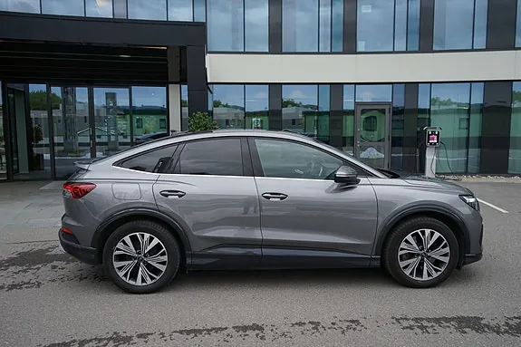 Audi Q4 E-Tron 2023 photo 5