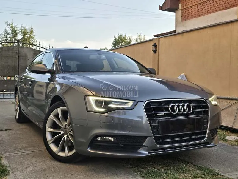 Audi A5 2012 photo 5