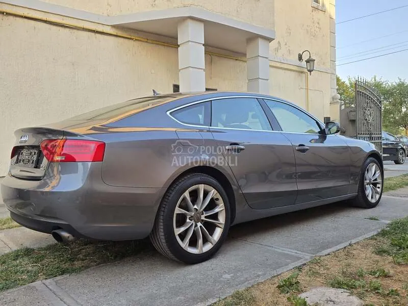Audi A5 2012 photo 4