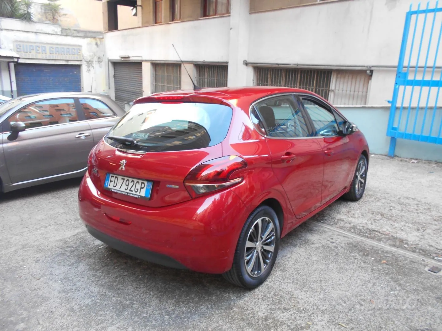 Peugeot 208 2016 photo 3