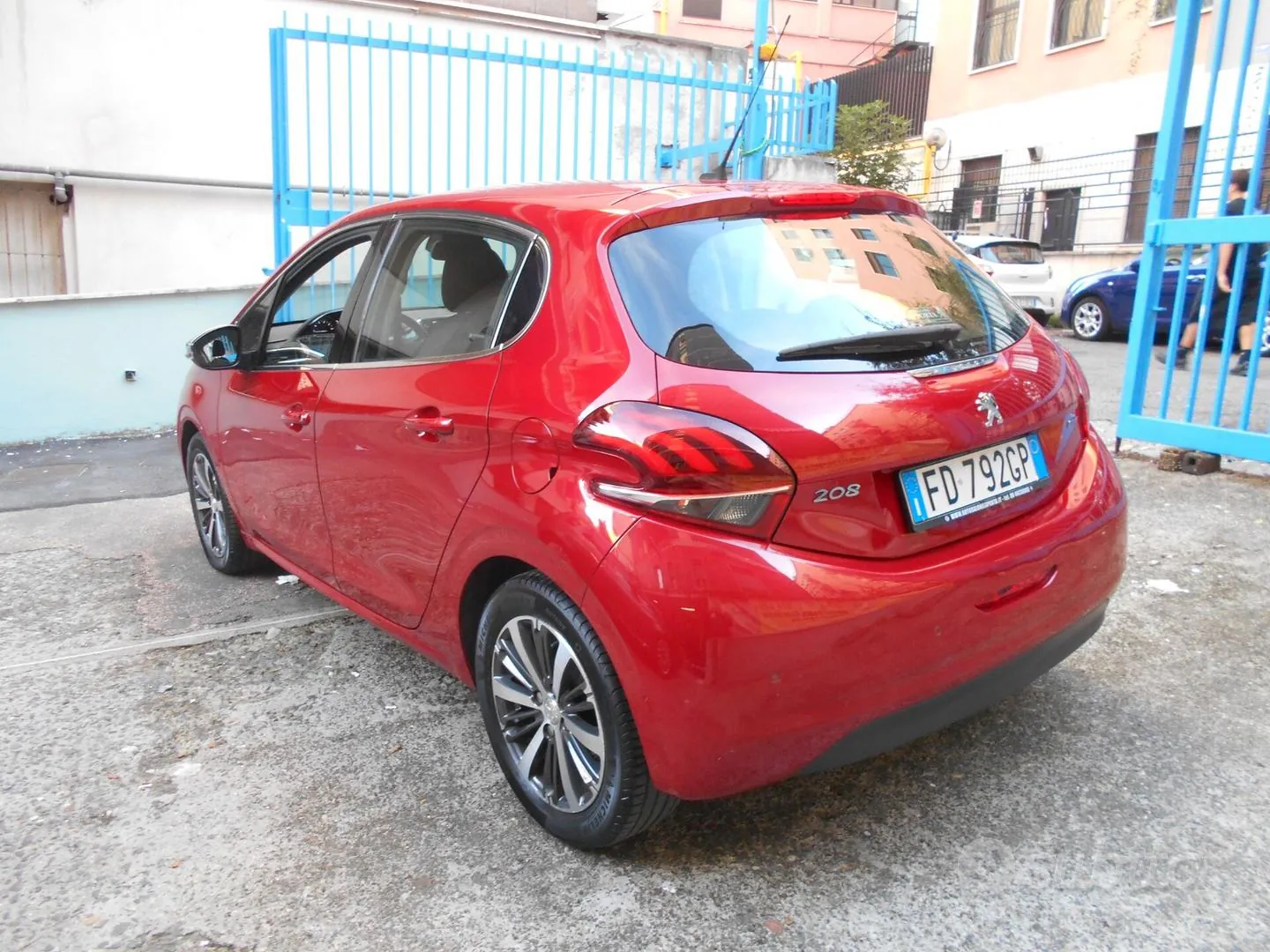 Peugeot 208 2016 photo 4