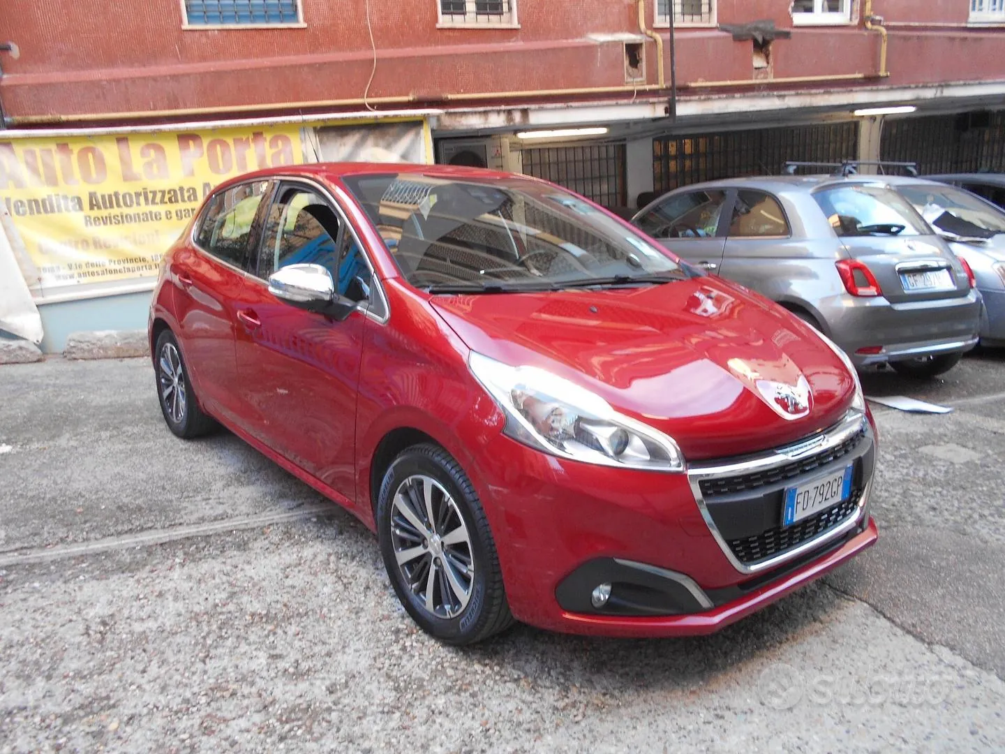Peugeot 208 2016 photo 2