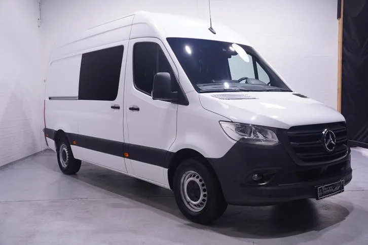 Mercedes-Benz Sprinter 2023 photo 2