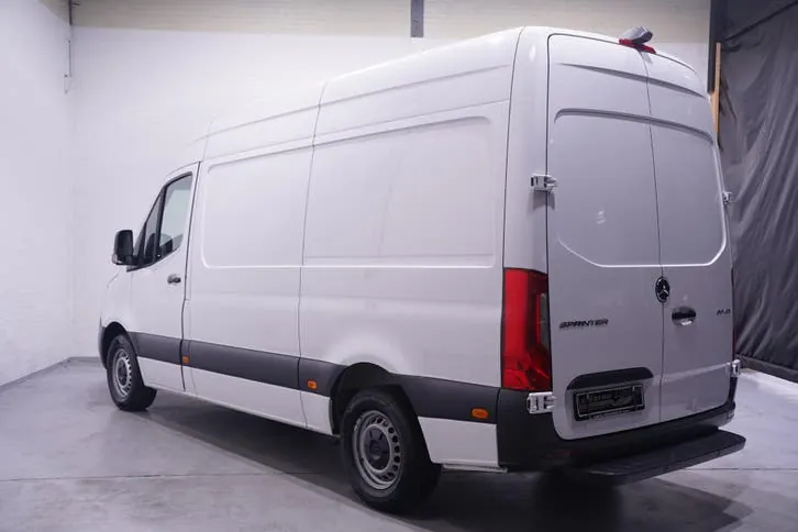 Mercedes-Benz Sprinter 2023 photo 3