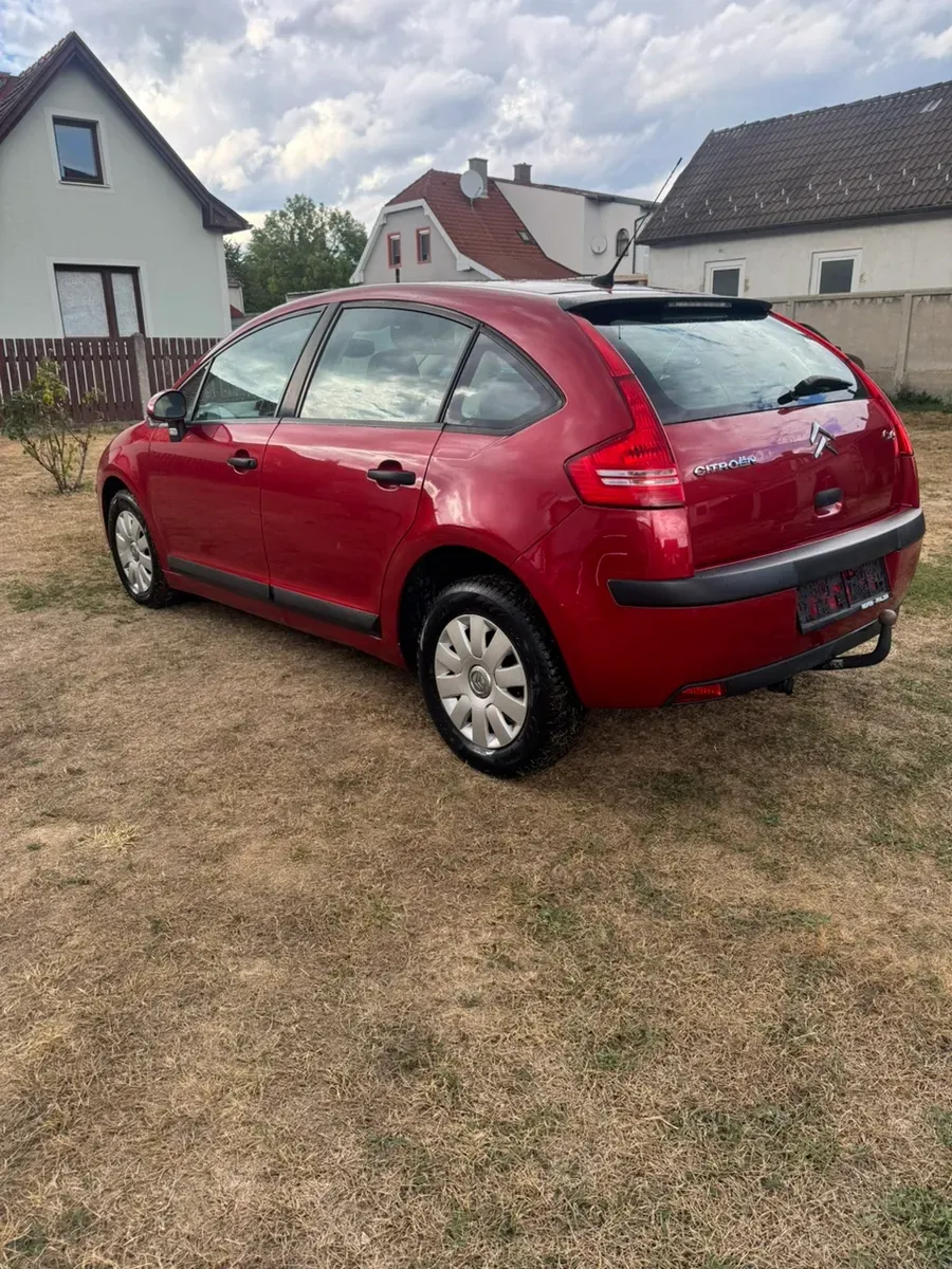Citroen C4 2006 photo 2
