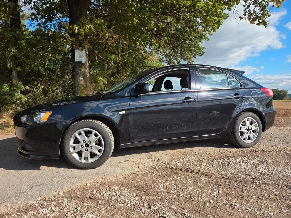 Mitsubishi Lancer