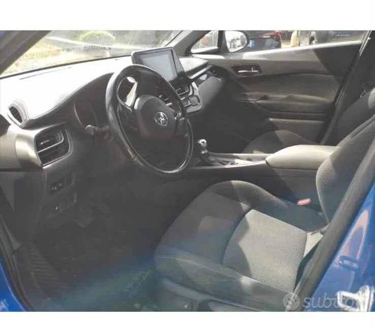 Toyota C-Hr 2019 photo 4