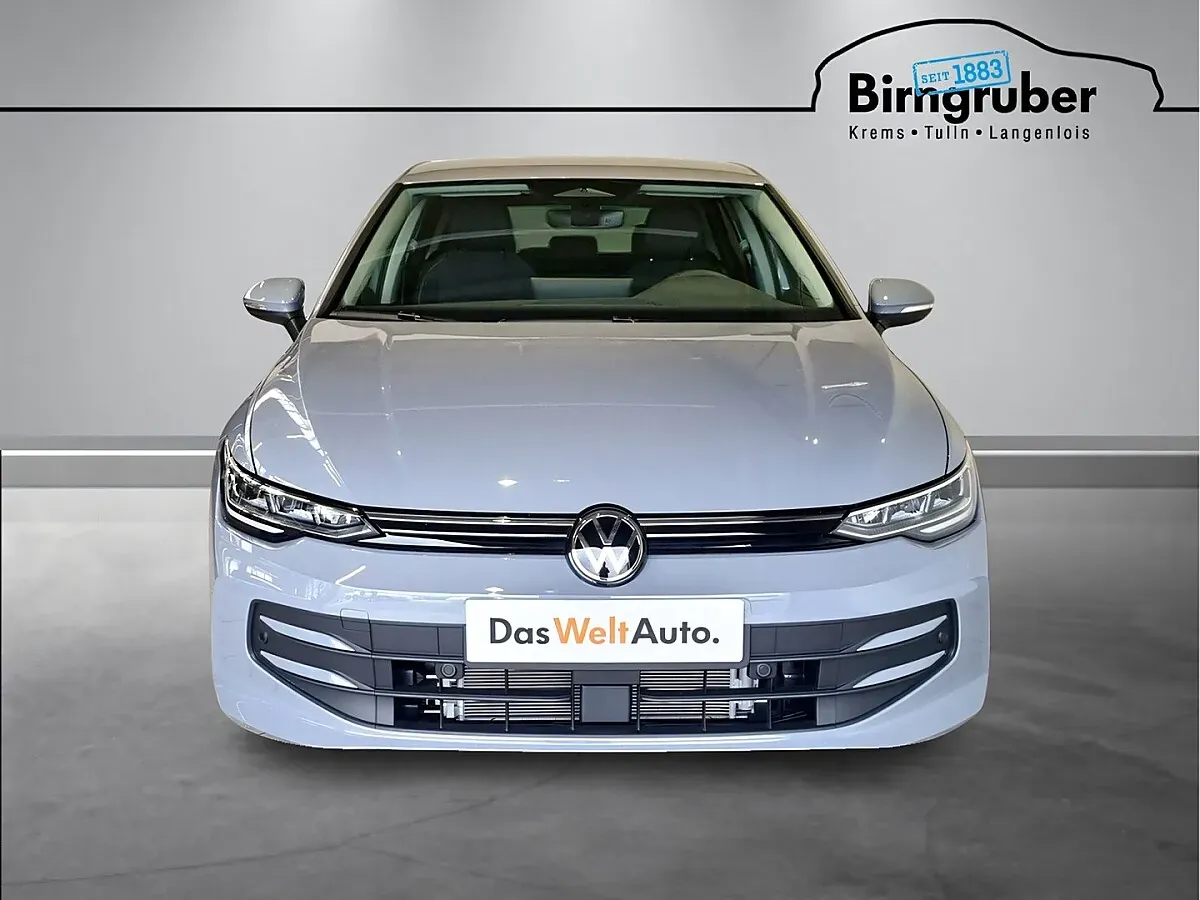 Volkswagen Golf 2026 photo 2