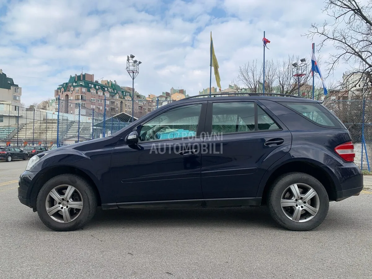 Mercedes-Benz Ml 320 2005 photo 3