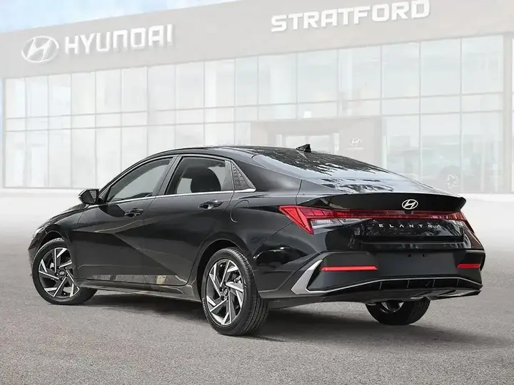 Hyundai Elantra 2026 photo 4