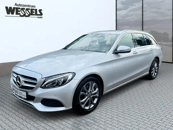 Mercedes-Benz C180