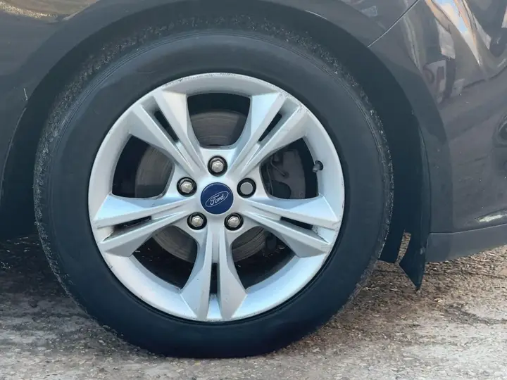 Ford Focus 2014 photo 4