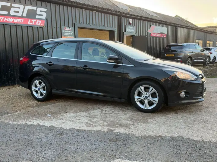 Ford Focus 2014 photo 3