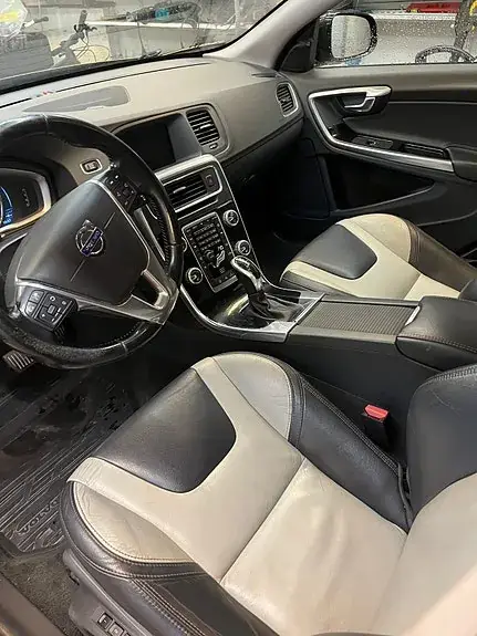 Volvo V60 Cross Country 2016 photo 3
