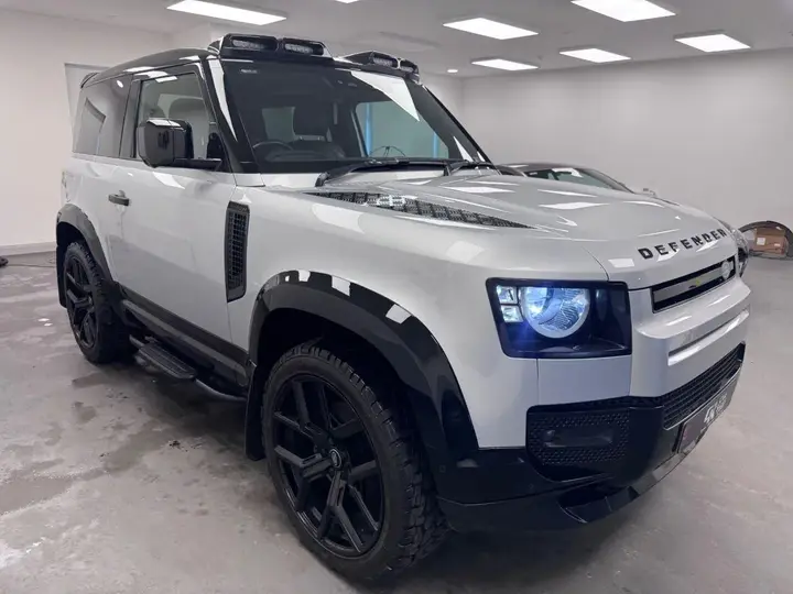 Land Rover Defender 90 2023 photo 4