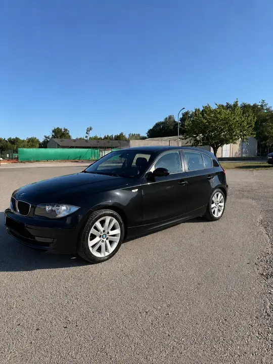 BMW 1 Series 2009 photo 3
