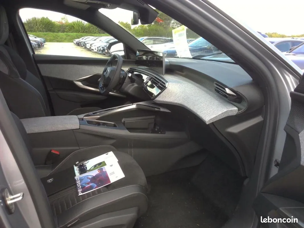 Peugeot 5008 2025 photo 3