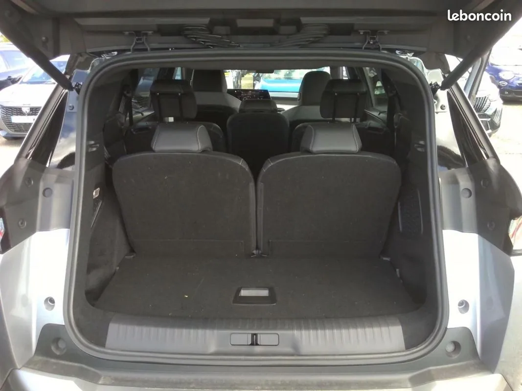 Peugeot 5008 2025 photo 4