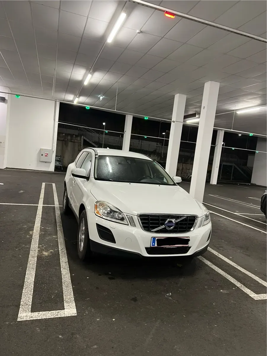 Volvo Xc60 2011 photo 2