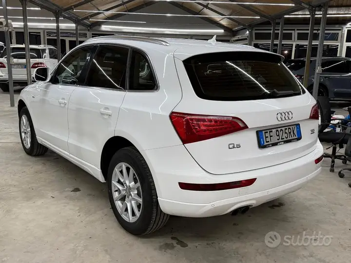 Audi Q5 2011 photo 4