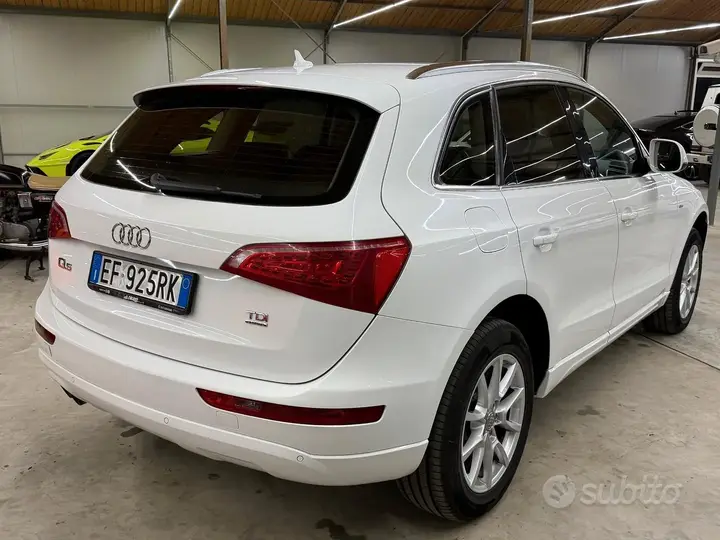 Audi Q5 2011 photo 3