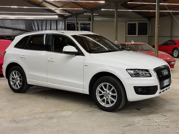 Audi Q5 2011 photo 2