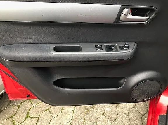 Suzuki Swift 2008 photo 2