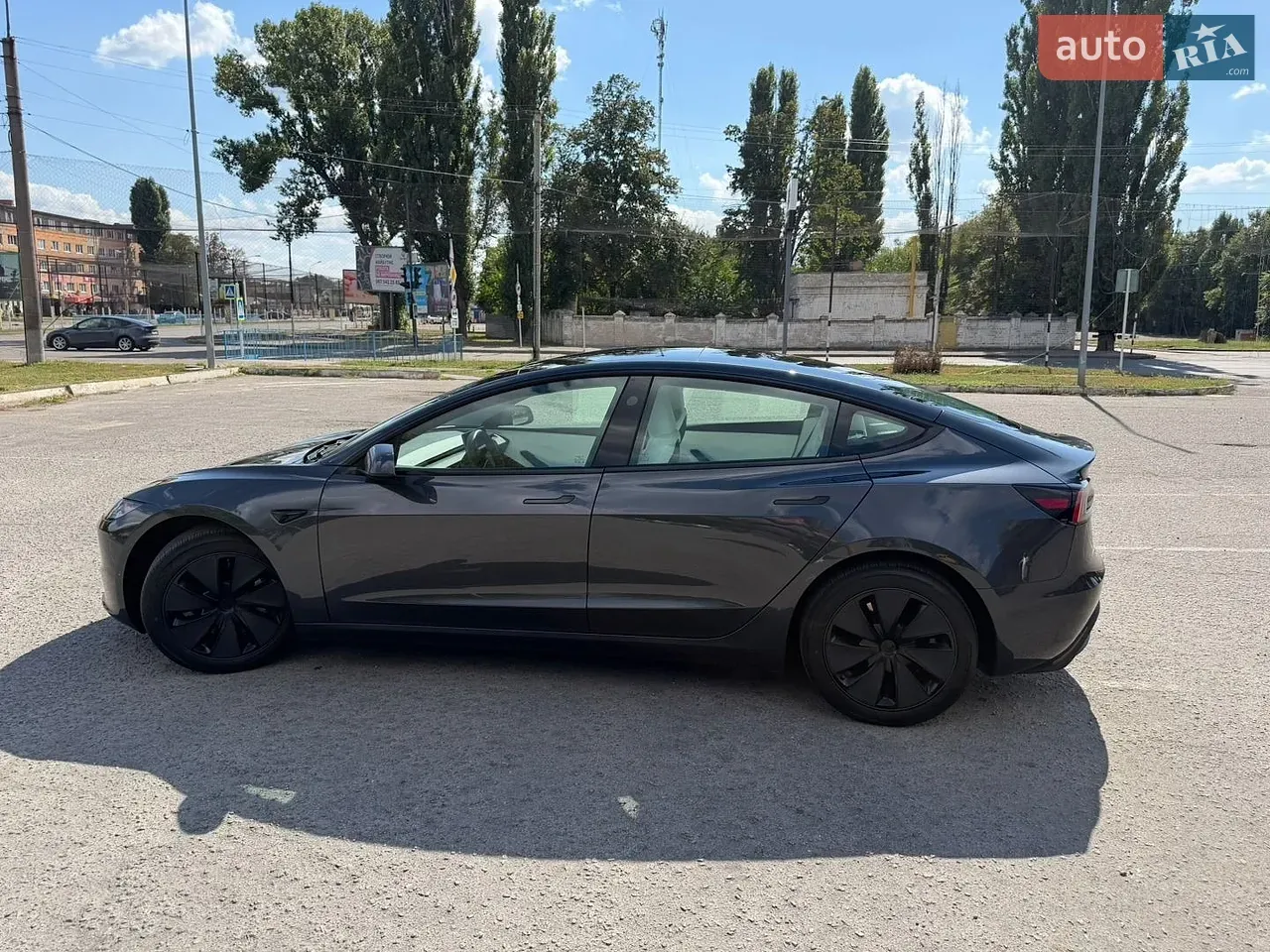Tesla Model 3 2025 photo 3