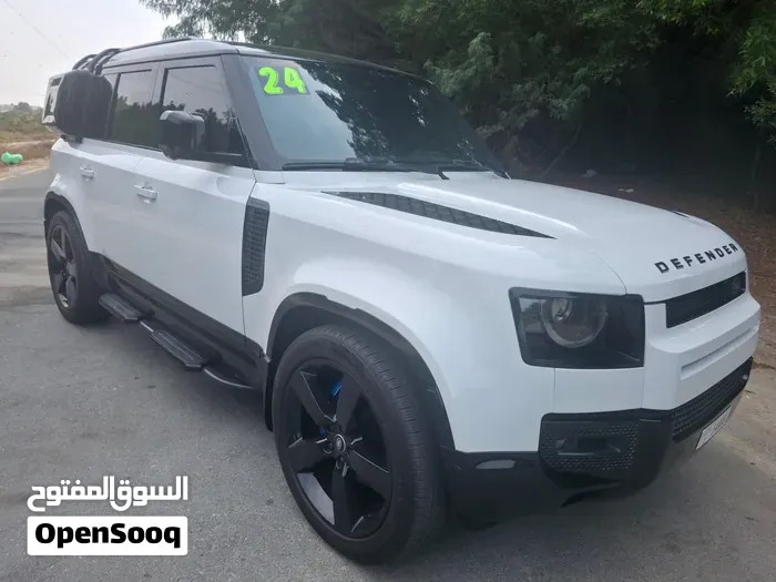 Land Rover Defender 2024 photo 3