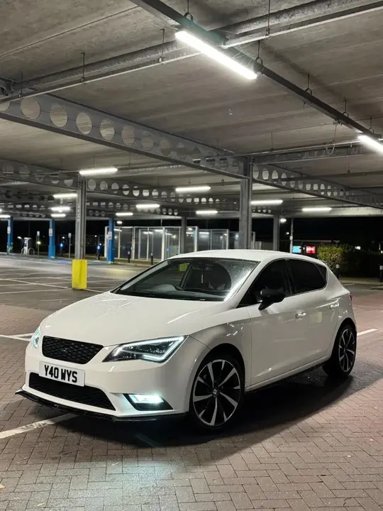 Seat Leon 2014 photo 2
