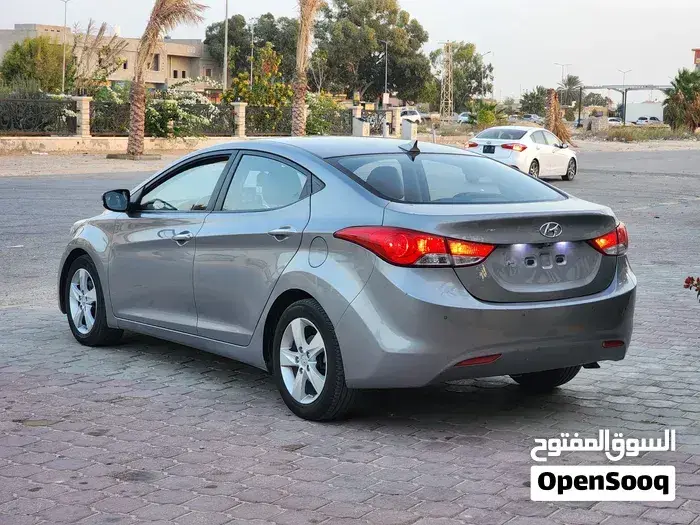 Hyundai Avante 2012 photo 5