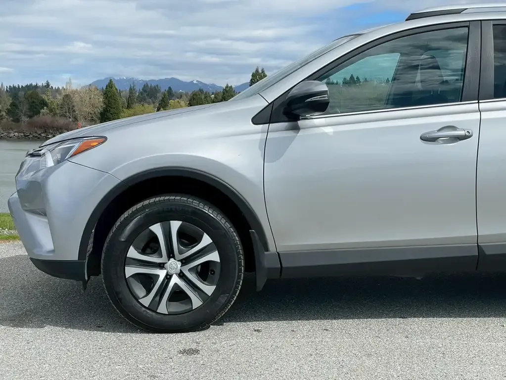 Toyota Rav4 2016 photo 5