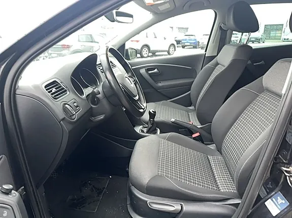 Volkswagen Polo 2016 photo 4