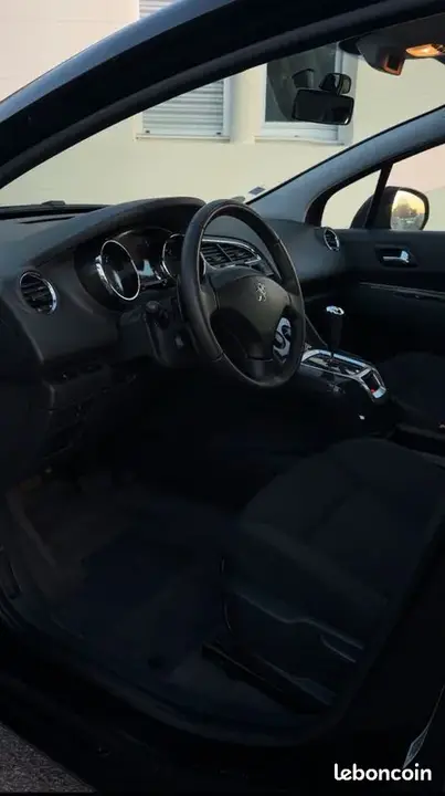 Peugeot 5008 2015 photo 5