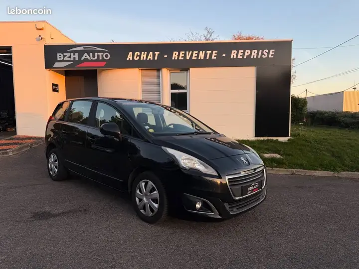 Peugeot 5008 2015 photo 2