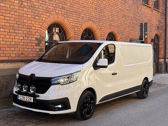 Renault Trafic 2023 photo 2