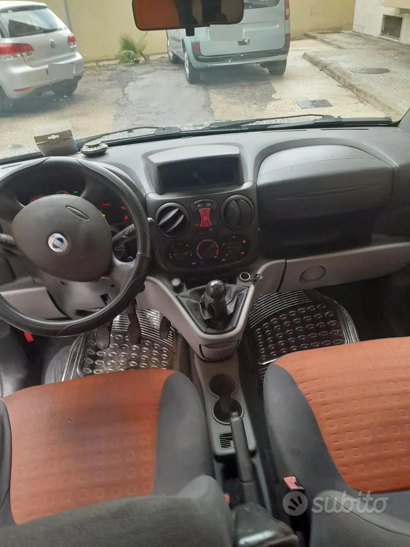 Fiat Doblo 2006 photo 2