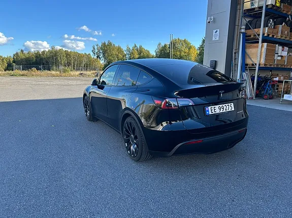 Tesla Model Y 2022 photo 4