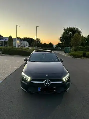 Mercedes-Benz A220