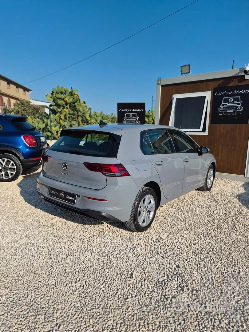 Volkswagen Golf 2022 photo 4