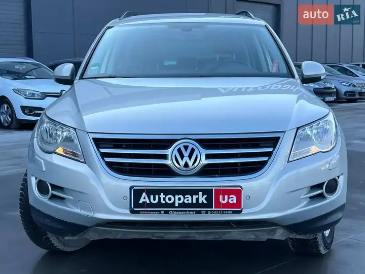 Volkswagen Tiguan 2008 photo 2