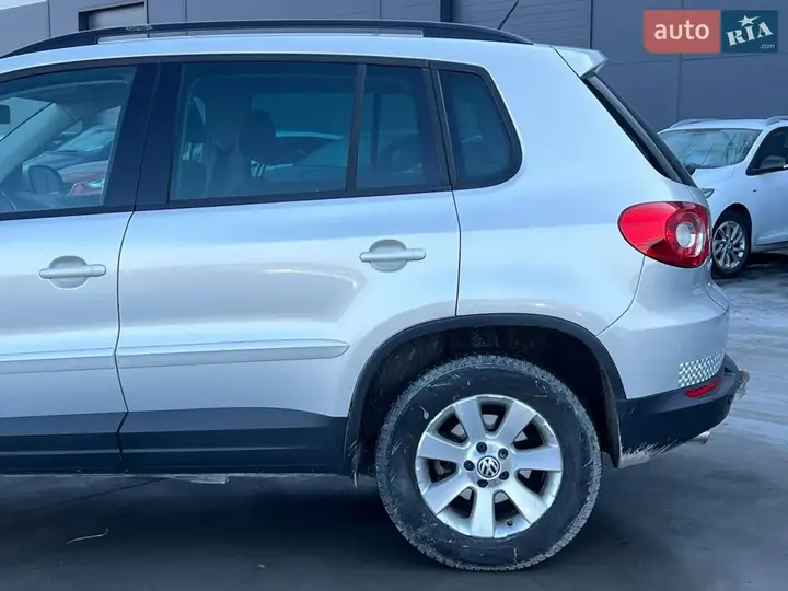 Volkswagen Tiguan 2008 photo 5