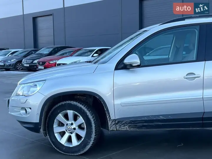 Volkswagen Tiguan 2008 photo 3