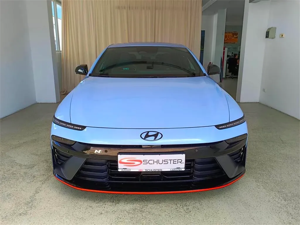 Hyundai Ioniq 6 photo 2