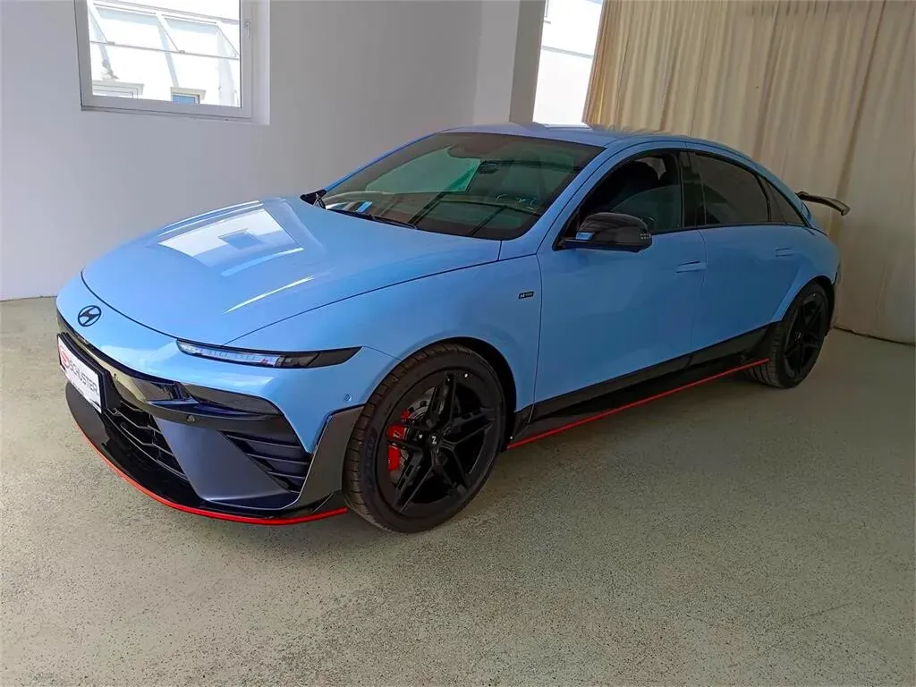 Hyundai Ioniq 6 photo 3