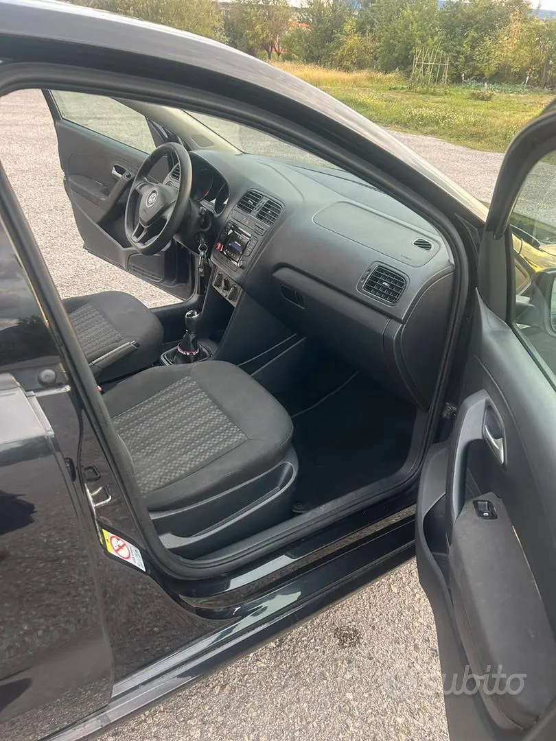 Volkswagen Polo 2015 photo 5