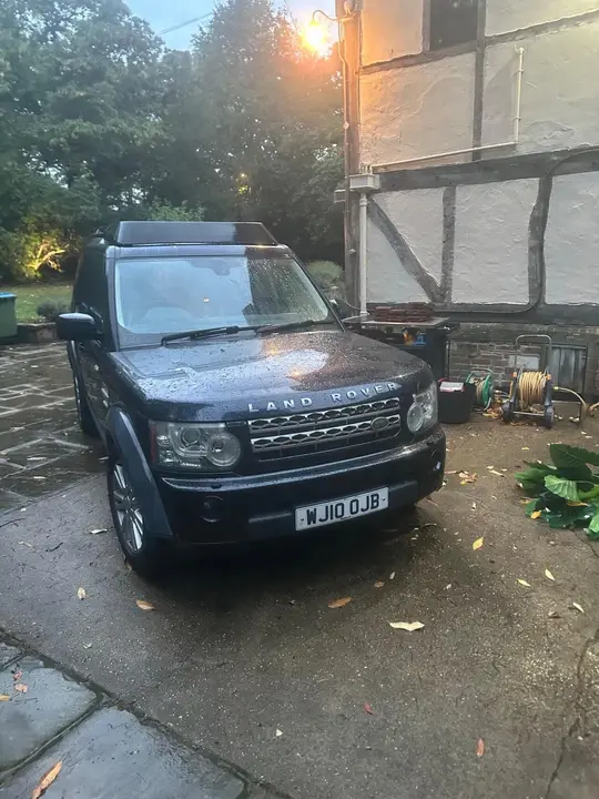 Land Rover Discovery 4 2010 photo 3